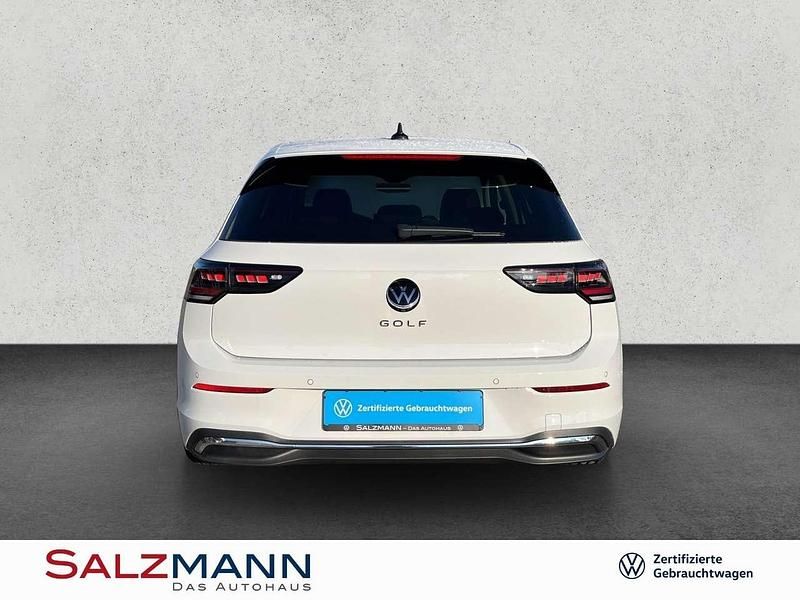 Neu VW Golf VIII Sportline 150 PS (110 kW) 2025 Pure white Limousine