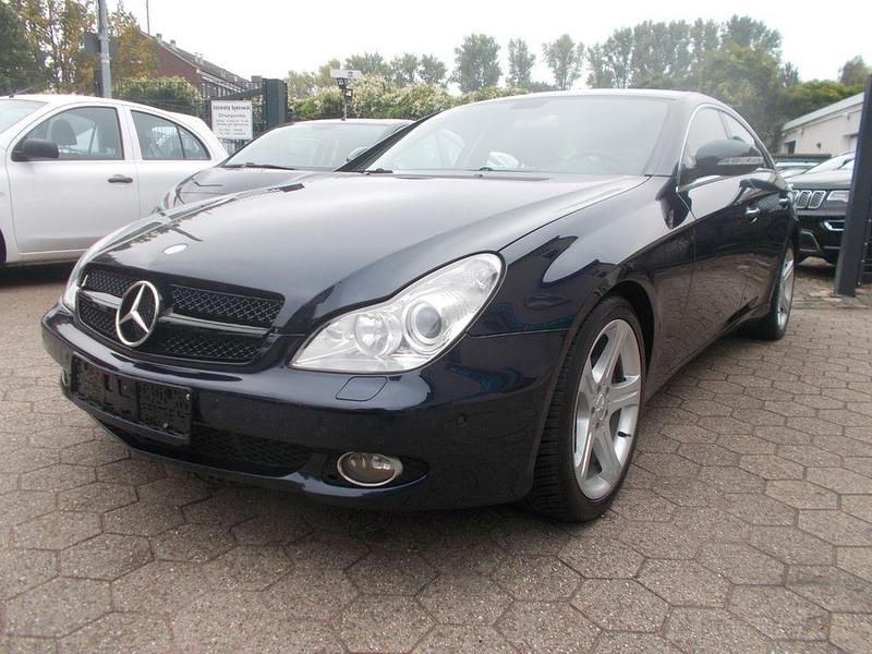 Gebraucht Mercedes CLS320 224 PS (164 kW) 2006 Tansanitblau  metalliclack Coupé