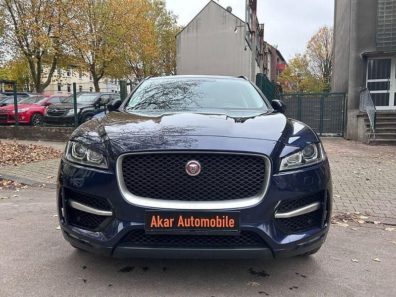 Blau Gebraucht 2018 Jaguar F-Pace R-Sport SUV | 15.900 € (Fairer Preis) - Bild 1/4