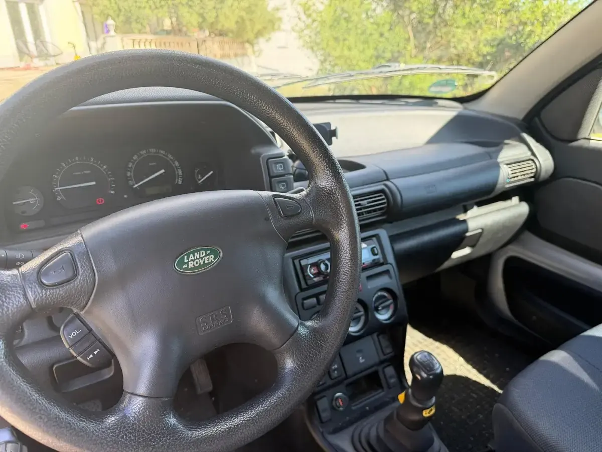 Gebraucht Land Rover Freelander 115 PS (84 kW) 2002 Silber SUV