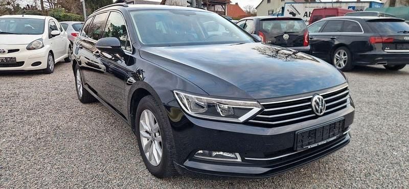 Gebraucht VW Passat Comfortline 150 PS (110 kW) 2019 Schwarz Kombi