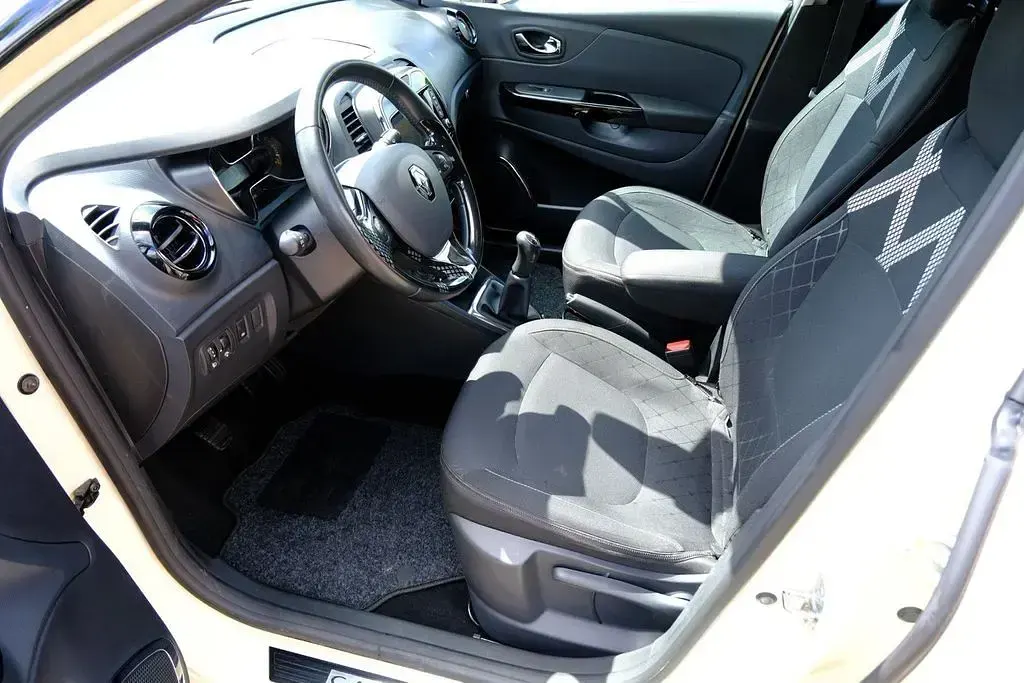 Occasion Renault Captur Dynamique 90 ch (66 kW) 2013 Blanc SUV