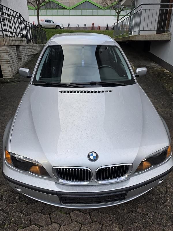 Używany BMW 325 197 KM (144 kW) 2001 Srebrny Sedan/Limuzyna