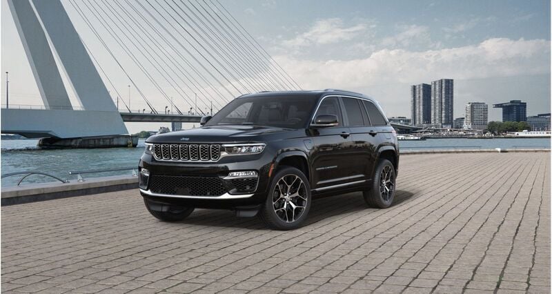 Schwarz Gebraucht 2024 Jeep Grand Cherokee Summit SUV | 91.700 € - Bild 1/4