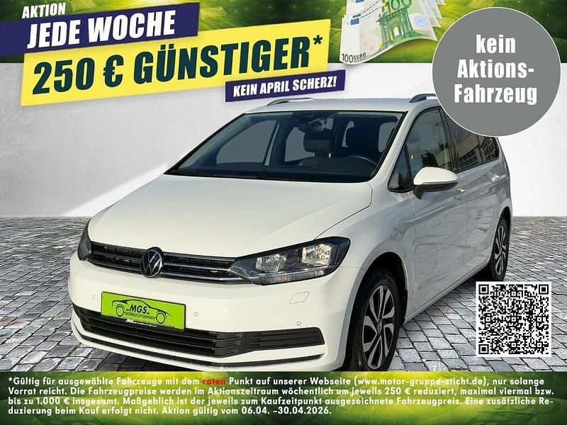 Gebraucht VW Touran Active 150 PS (110 kW) 2022 Weiss Van / Kleinbus