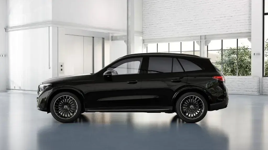 Gebraucht Mercedes GLC200 AMG 163 PS (119 kW) 2025 Schwarz SUV