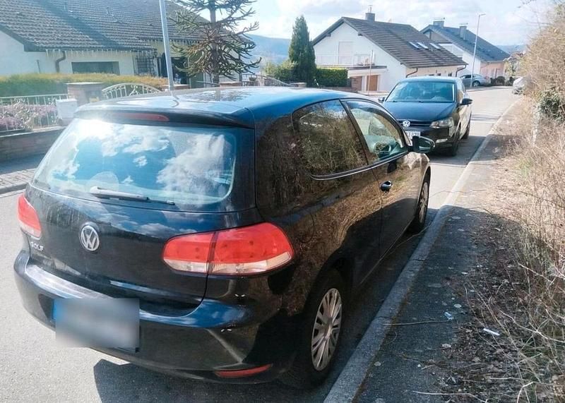 Gebraucht VW Golf VI 80 PS (58 kW) 2010 Schwarz Kleinwagen