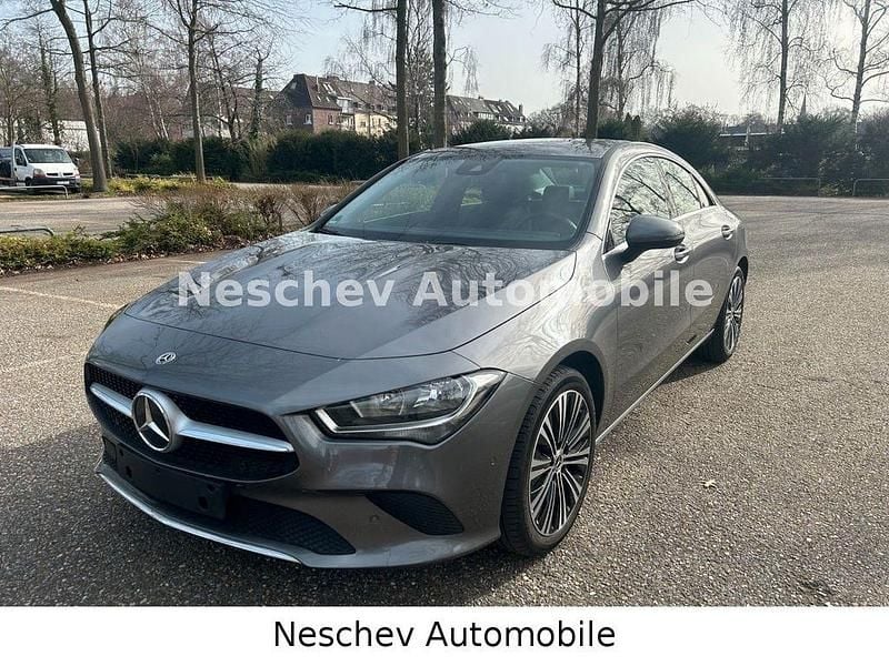 Gebraucht Mercedes CLA200 Progressive 163 PS (119 kW) 2022 Grau Limousine
