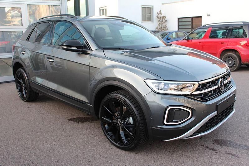 Neu VW T-Roc Style 150 PS (110 kW) 2025 Grau SUV