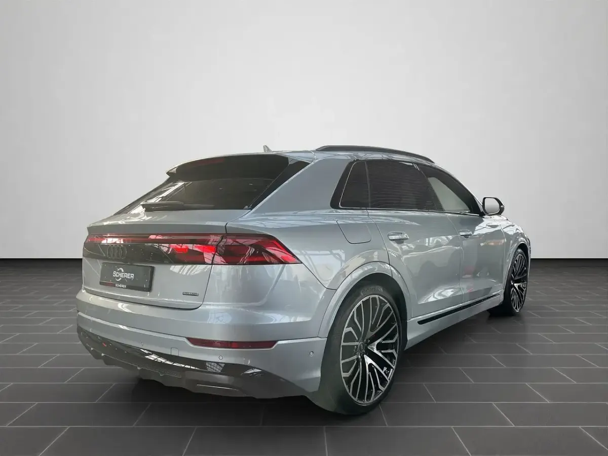Neu Audi Q8 Design 286 PS (210 kW) 2026 Satellitsilber metallic (metallic) SUV