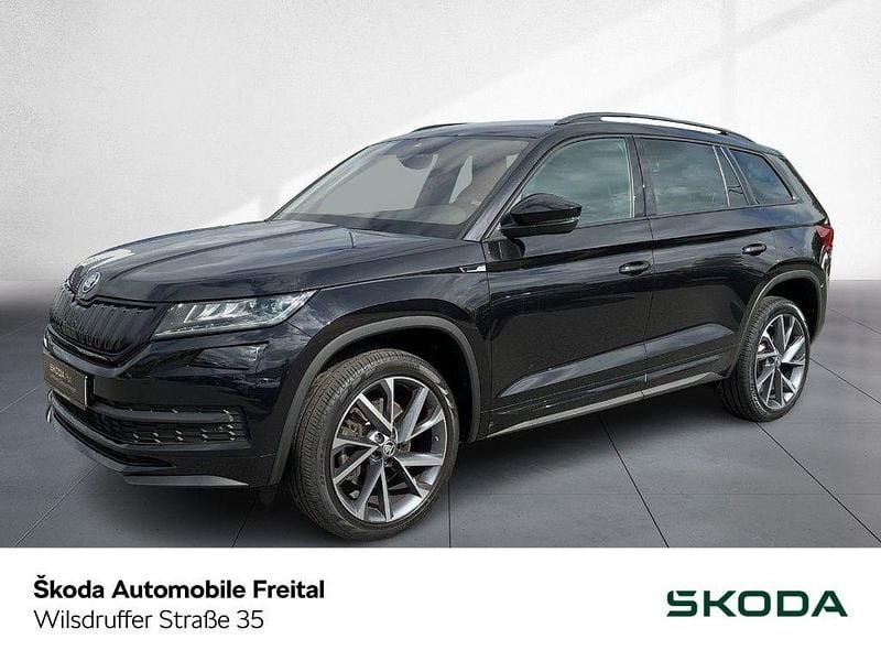Blackmagic perleffekt Gebraucht 2021 Skoda Kodiaq SportLine SUV | 30.980 € (Guter Preis) - Bild 1/4