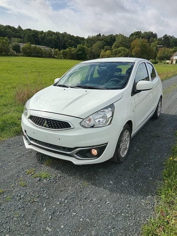 Weiß Gebraucht 2019 Mitsubishi Space Star Kleinwagen | 4.999 € (Fairer Preis) - Bild 1/4