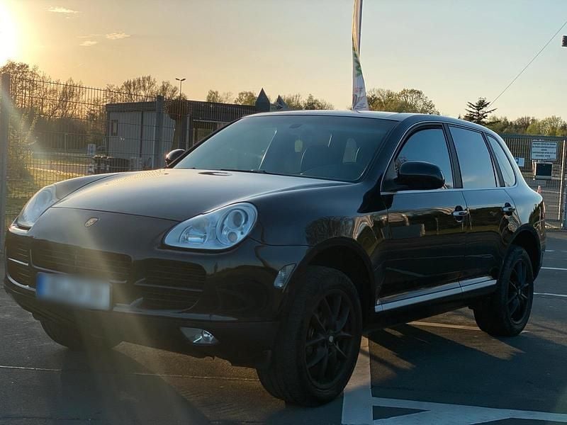 Second-hand Porsche Cayenne 250 CP (183 kW) 2007 Negru SUV