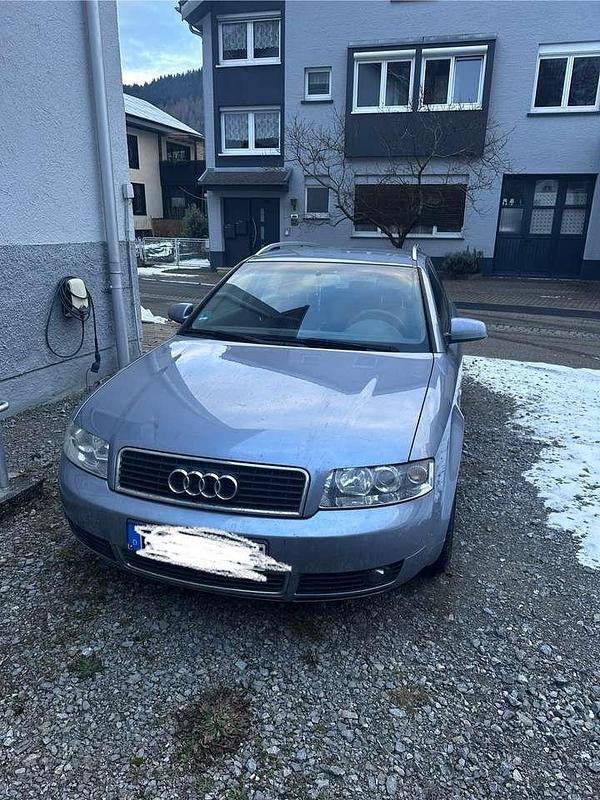Gebraucht 2004 Audi A4 Kombi | 1.200 € (Guter Preis) - Bild 1/3