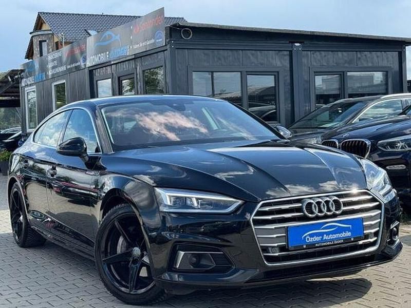 Schwarz Gebraucht 2019 Audi A5 Comfort Limousine | 26.899 € - Bild 1/4