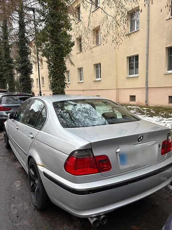 Gebraucht BMW 320 170 PS (125 kW) 2004 Silber Limousine