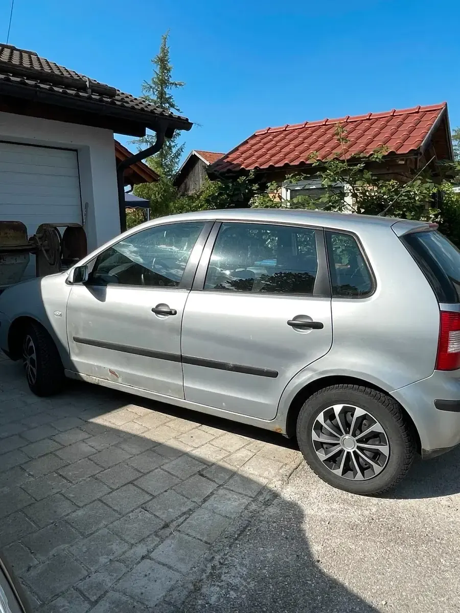 Gebraucht VW Polo 45 PS (33 kW) 2002 Silber Kleinwagen