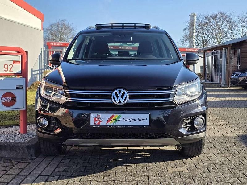 Gebraucht VW Tiguan 140 PS (102 kW) 2012 Deep black perleffekt SUV