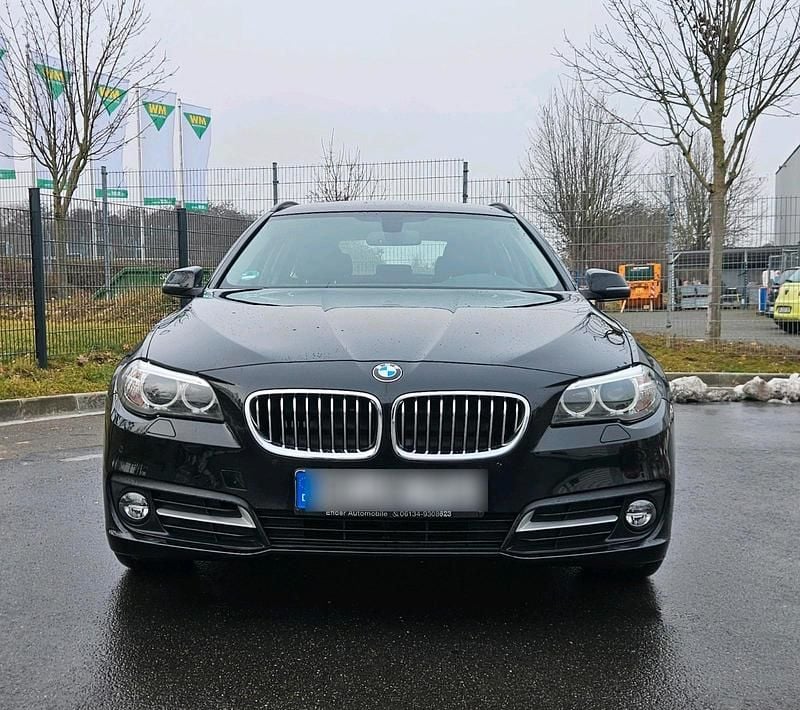 Schwarz Gebraucht 2015 BMW 520 Luxury Line Kombi | 12.500 € (Guter Preis) - Bild 1/4