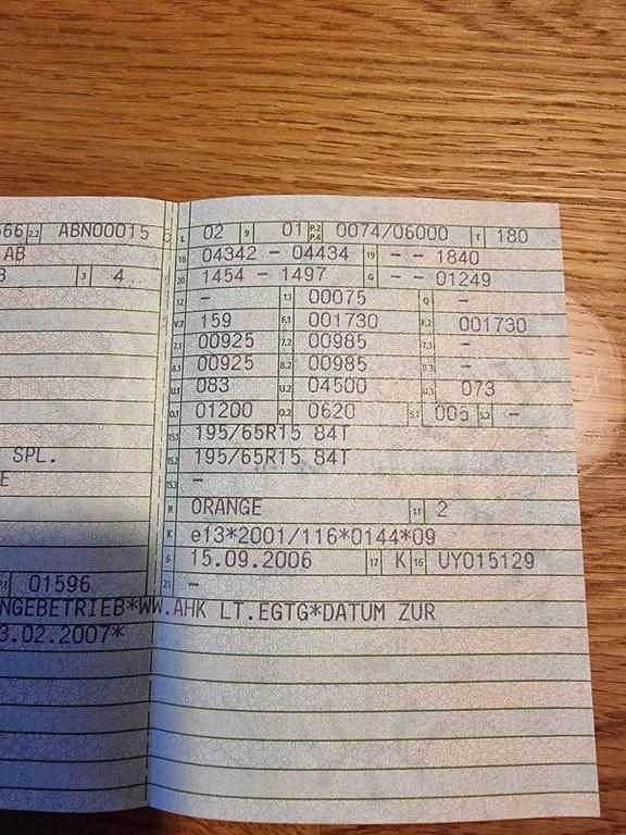 Gebraucht Ford Focus Fun X 101 PS (74 kW) 2007 Rot Limousine