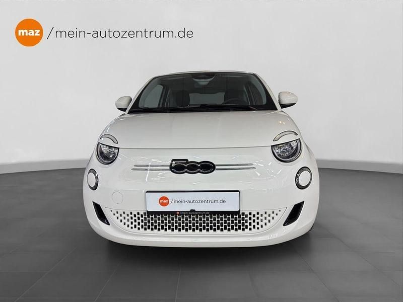 Gebraucht Fiat 500e Basis 86 kW (118 PS) 2023 Colore esterno (arktis weiß) Kleinwagen