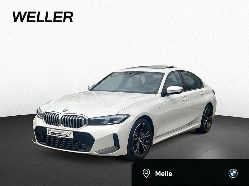 Mineralweiß (weiß) Gebraucht 2024 BMW 330 M Sport Limousine | 46.350 € (Guter Preis) - Bild 1/4