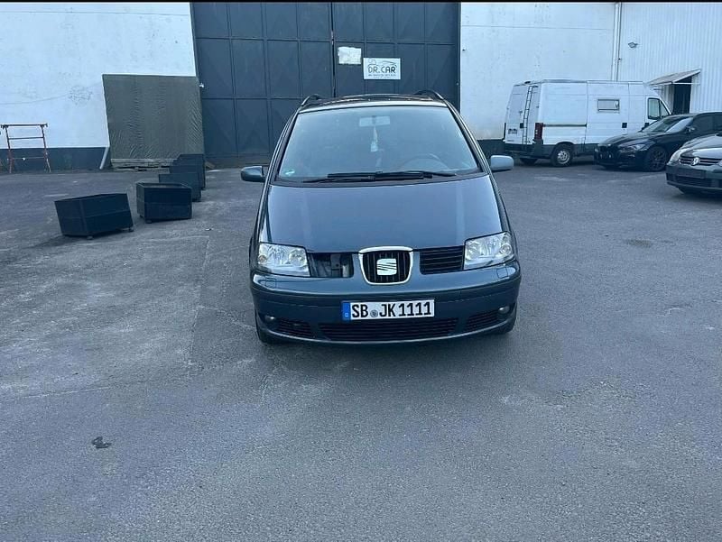 Rot Gebraucht 2008 Seat Alhambra Van / Kleinbus | 1.150 € (Superpreis) - Bild 1/4