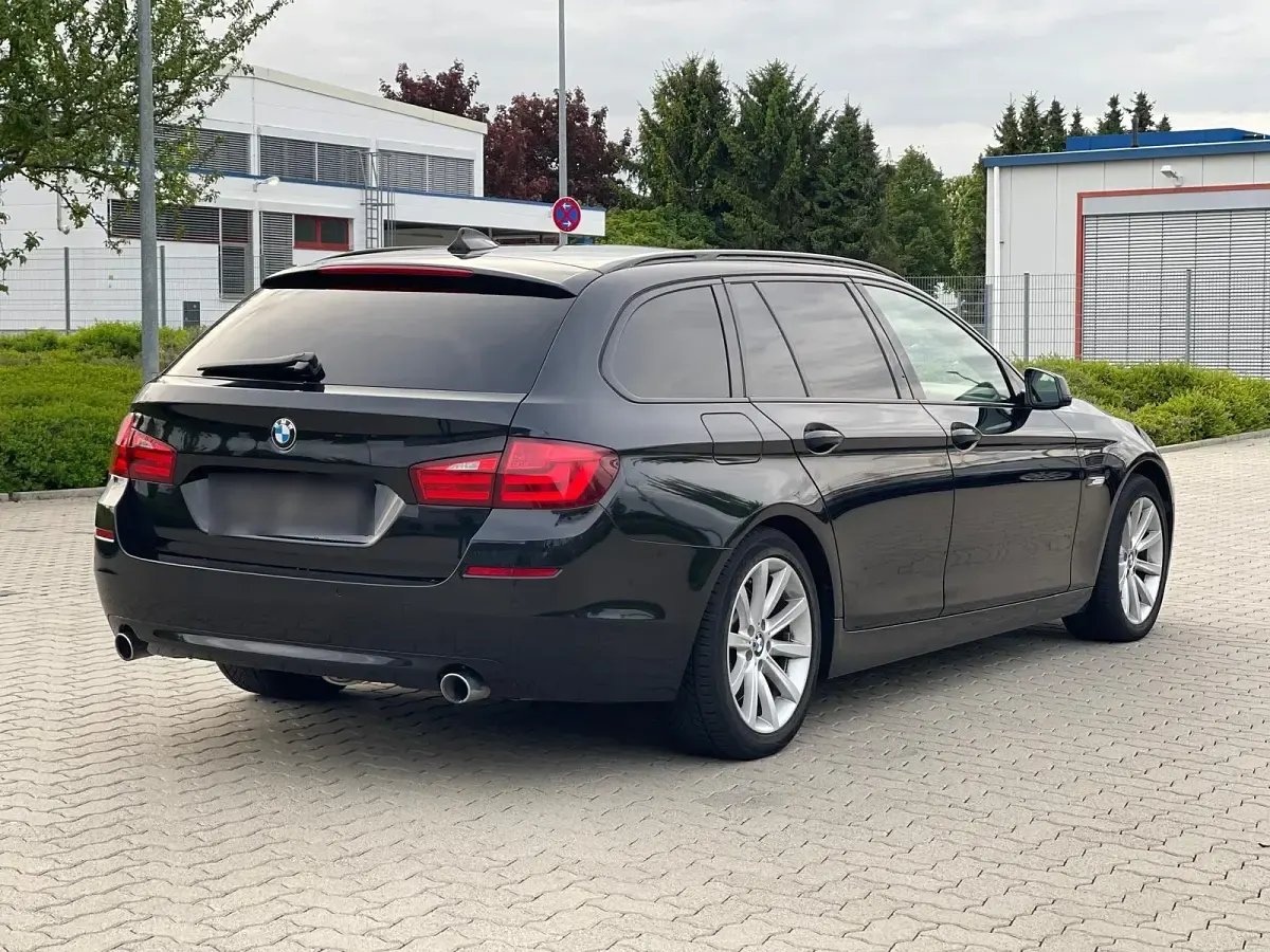 Gebraucht BMW 535 Shadowline 313 PS (230 kW) 2014 Schwarz Kombi