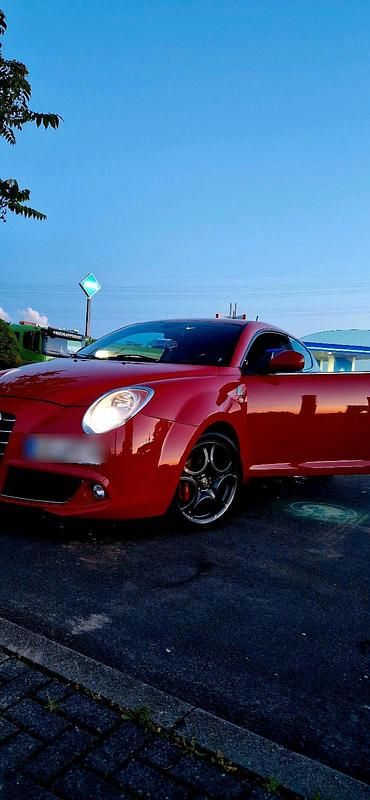 Rot Gebraucht 2009 Alfa Romeo MiTo Kleinwagen | 5.899 € - Bild 1/4