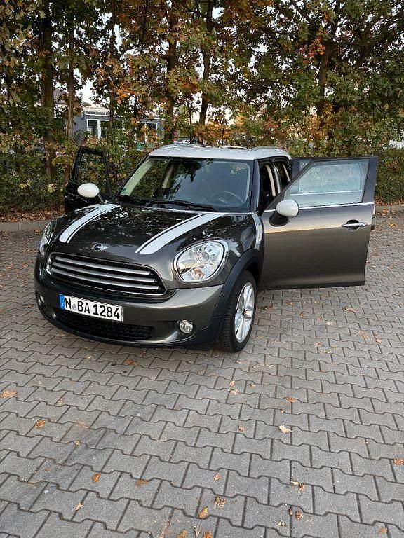 Grau Gebraucht 2013 Mini Cooper Countryman SUV | 8.900 € (Guter Preis) - Bild 1/4