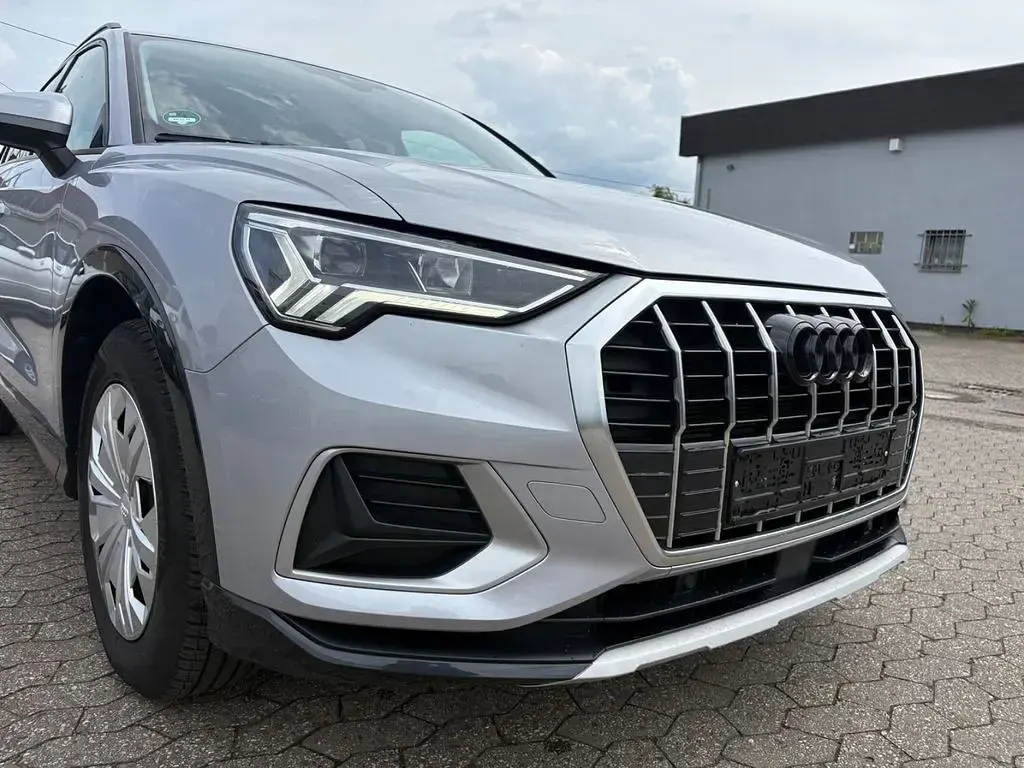 Gebraucht Audi Q3 Advanced 150 PS (110 kW) 2022 Silber SUV