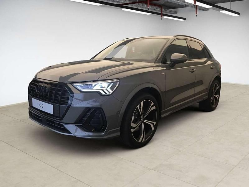 Usata Audi Q3 Ambiente 150 CV (110 kW) 2025 Grigio SUV