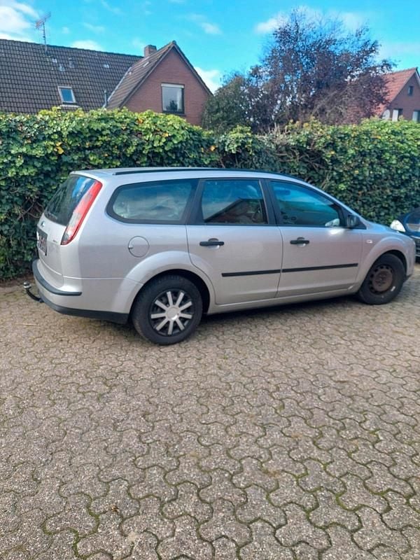 Gebraucht 2006 Ford Focus Kombi | 600 € (Guter Preis) - Bild 1/3
