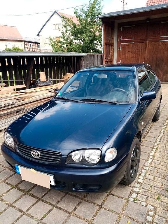 Blau Gebraucht 2000 Toyota Corolla Terra Limousine | 1.400 € (Fairer Preis) - Bild 1/4