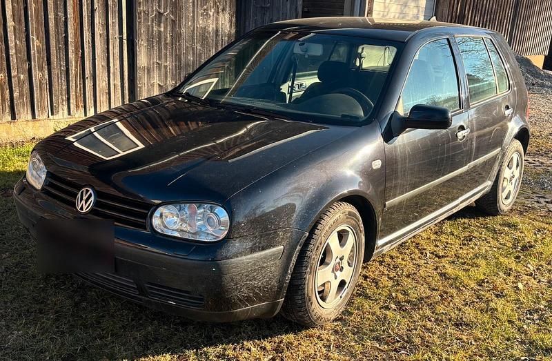 Gebraucht VW Golf IV 101 PS (74 kW) 2002 Schwarz Limousine