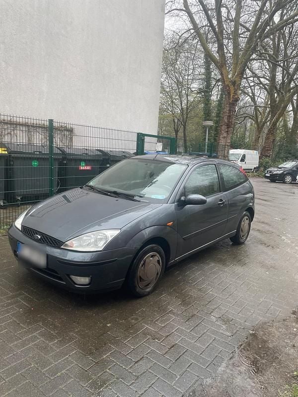 Gebraucht Ford Focus 116 PS (85 kW) 2004 Grau Kleinwagen