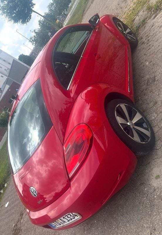 Gebraucht VW Beetle 75 PS (55 kW) 2014 Rot Kleinwagen
