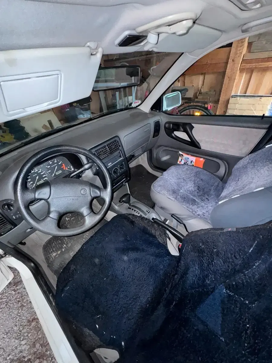 Gebraucht VW Polo 60 PS (44 kW) 1997 Weiß Kleinwagen