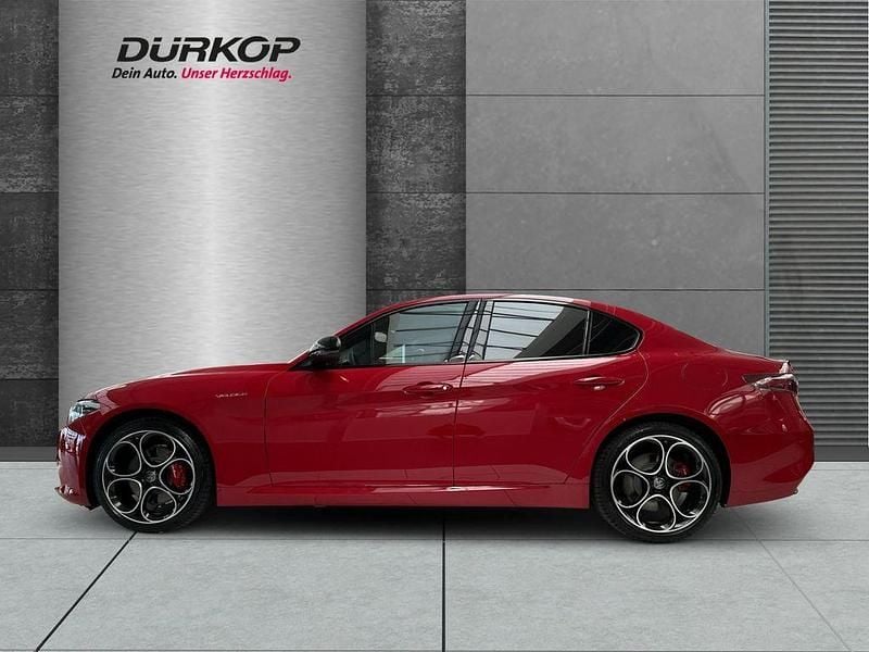 Neu Alfa Romeo Giulia Premium 209 PS (153 kW) 2026 Rosso alfa, uni Limousine