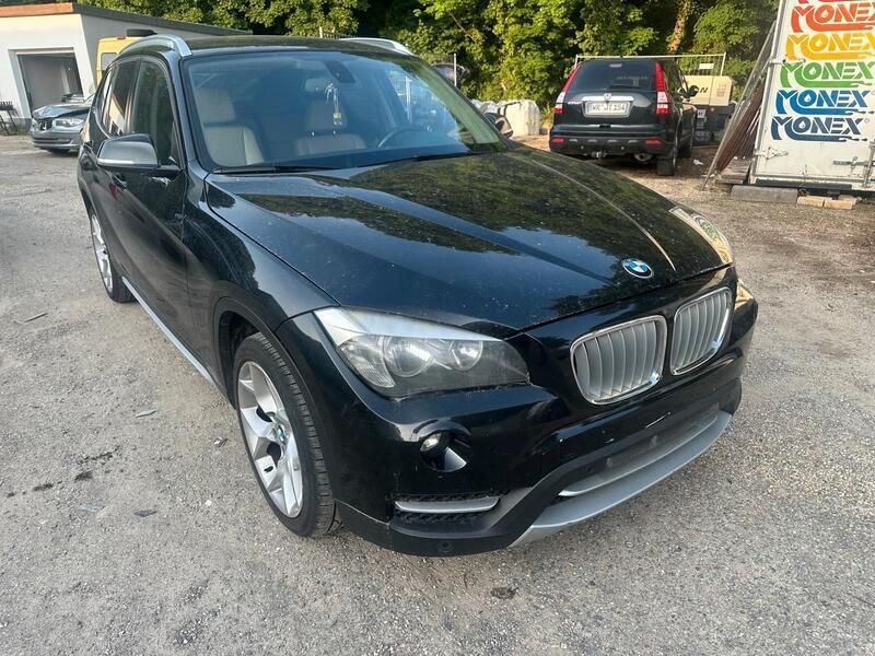 Schwarz Gebraucht 2012 BMW X1 xLine SUV | 5.850 € (Superpreis) - Bild 1/4