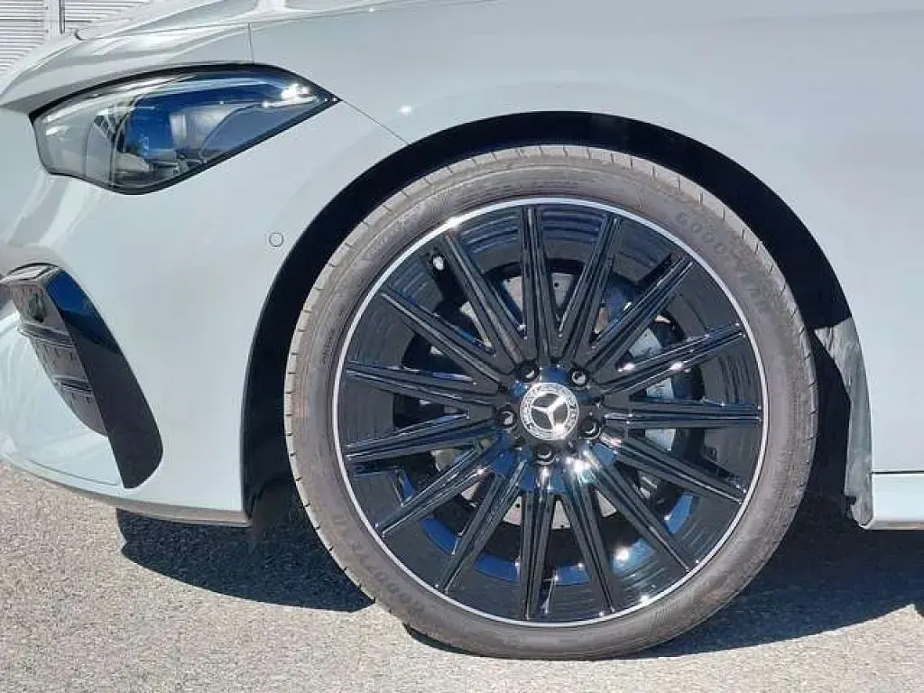 Gebraucht Mercedes 200 AMG 204 PS (150 kW) 2025 Manufaktur lack manufaktur alp Coupé