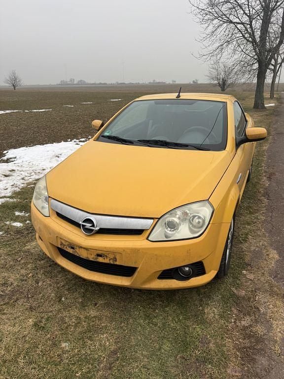 Gebraucht Opel Tigra 90 PS (66 kW) 2007 Gelb Cabrio