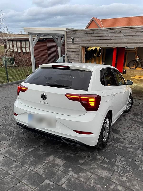 Używany VW Polo 80 KM (58 kW) 2023 Biały Hatchback