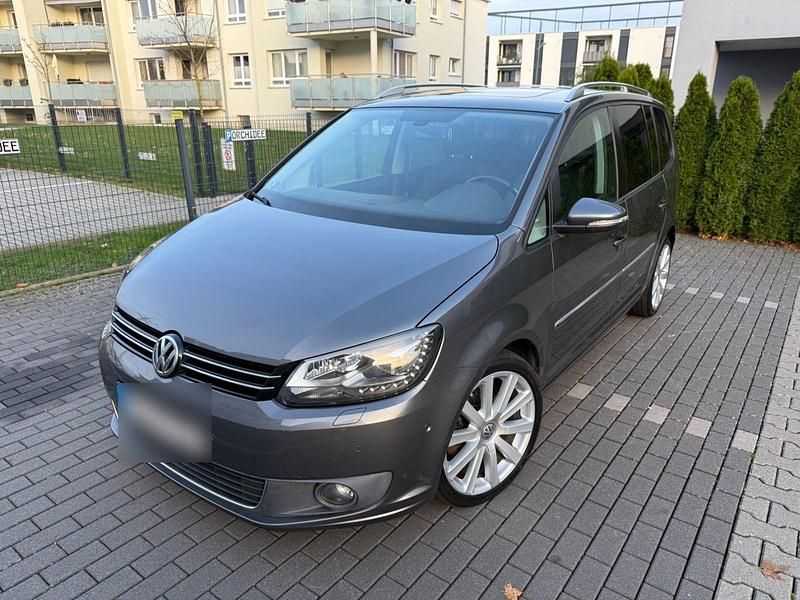 Grau Gebraucht 2012 VW Touran Highline Van | 7.500 € (Fairer Preis) - Bild 1/4