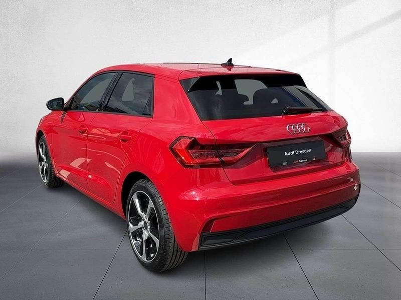 Neu Audi A1 95 PS (69 kW) 2026 Progressivrot metallic SUV