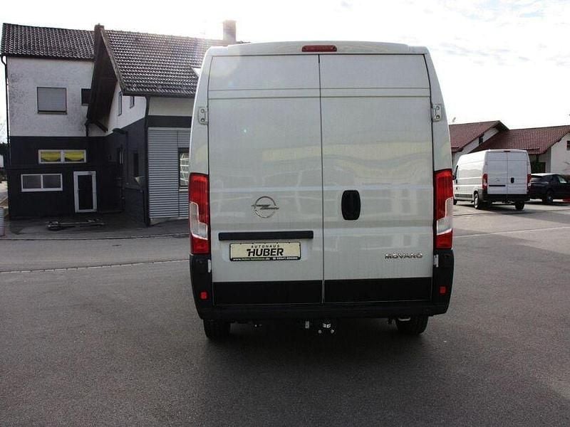 Gebraucht Opel Movano 140 PS (102 kW) 2023 Weiss Van