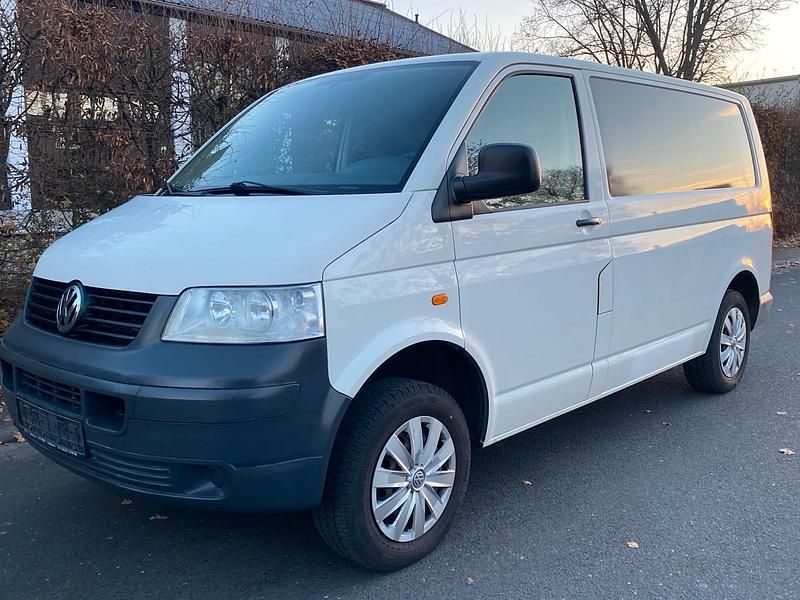 Gebraucht VW Touran 110 PS (80 kW) 2007 Weiß Van / Kleinbus