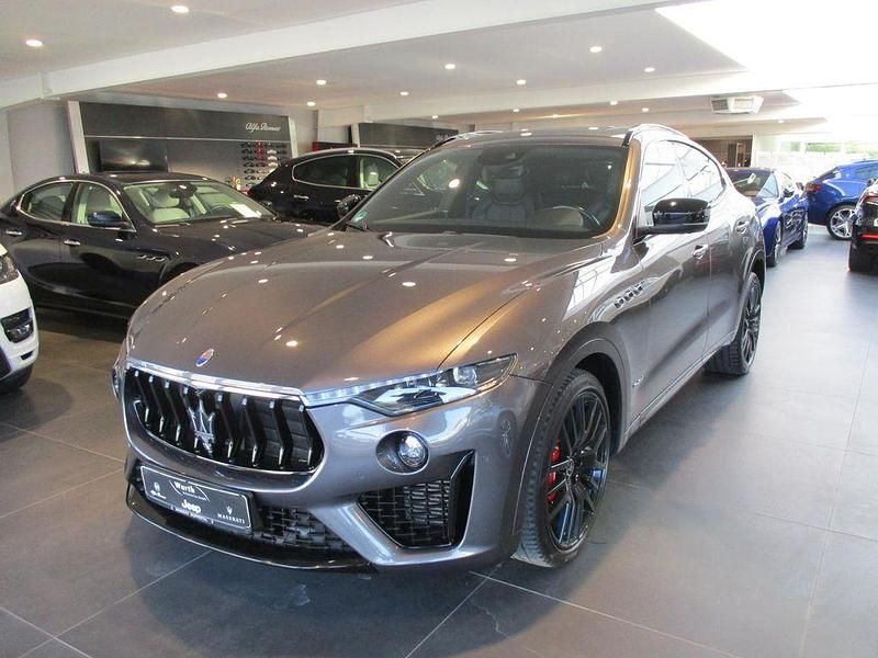 Grau Gebraucht 2021 Maserati Levante SUV | 52.450 € (Guter Preis) - Bild 1/4