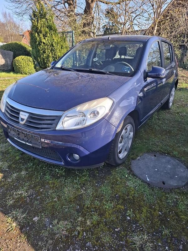 Gebraucht Dacia Sandero 75 PS (55 kW) 2009 Blau Kombi