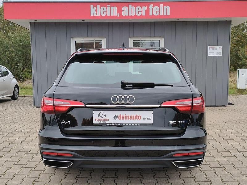 Gebraucht Audi A4 S-Line 136 PS (100 kW) 2022 Schwarz Kombi